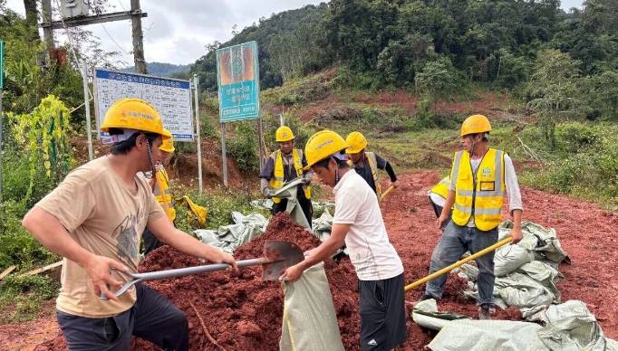 中国中铁驰援云南磨憨镇台风“沙德尔”灾害抢险