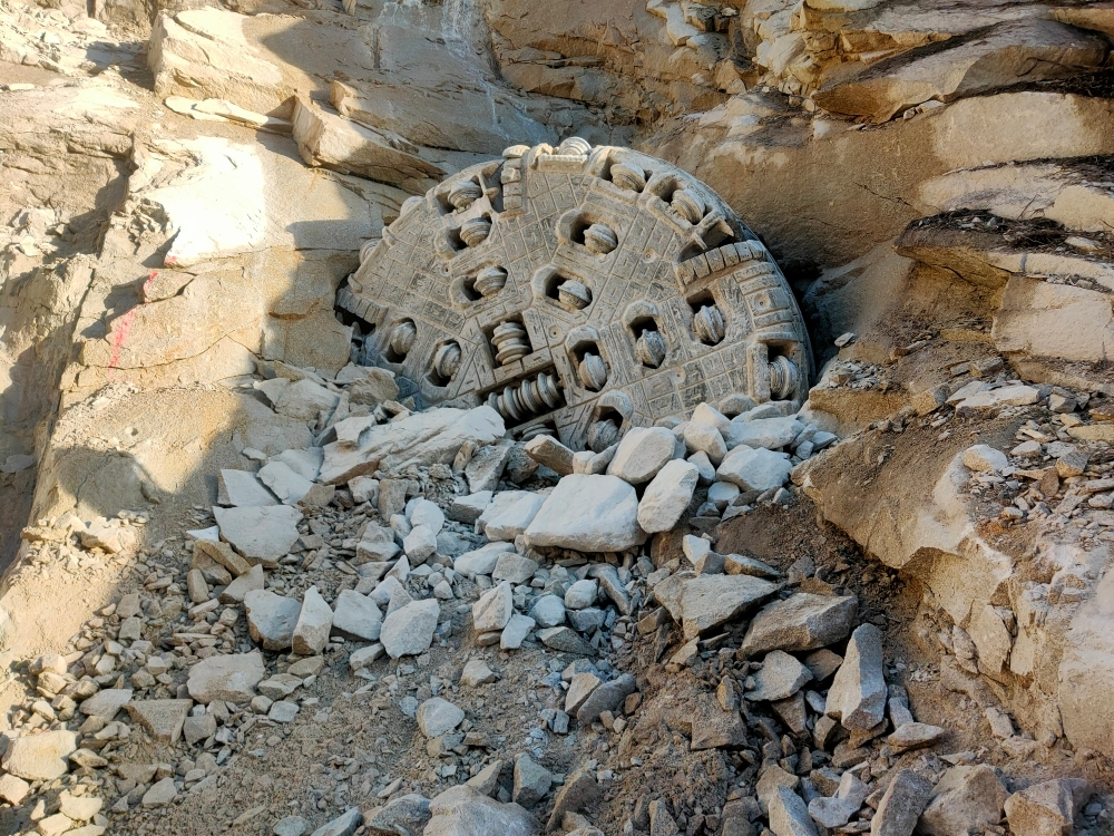 Worlds First Lithium Mine-Dedicated TBM “CREC Longyuan” Breaked Through in Hunan Province Lithium Project